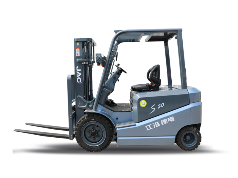 青岛叉车租赁-叉车后工作灯小常识